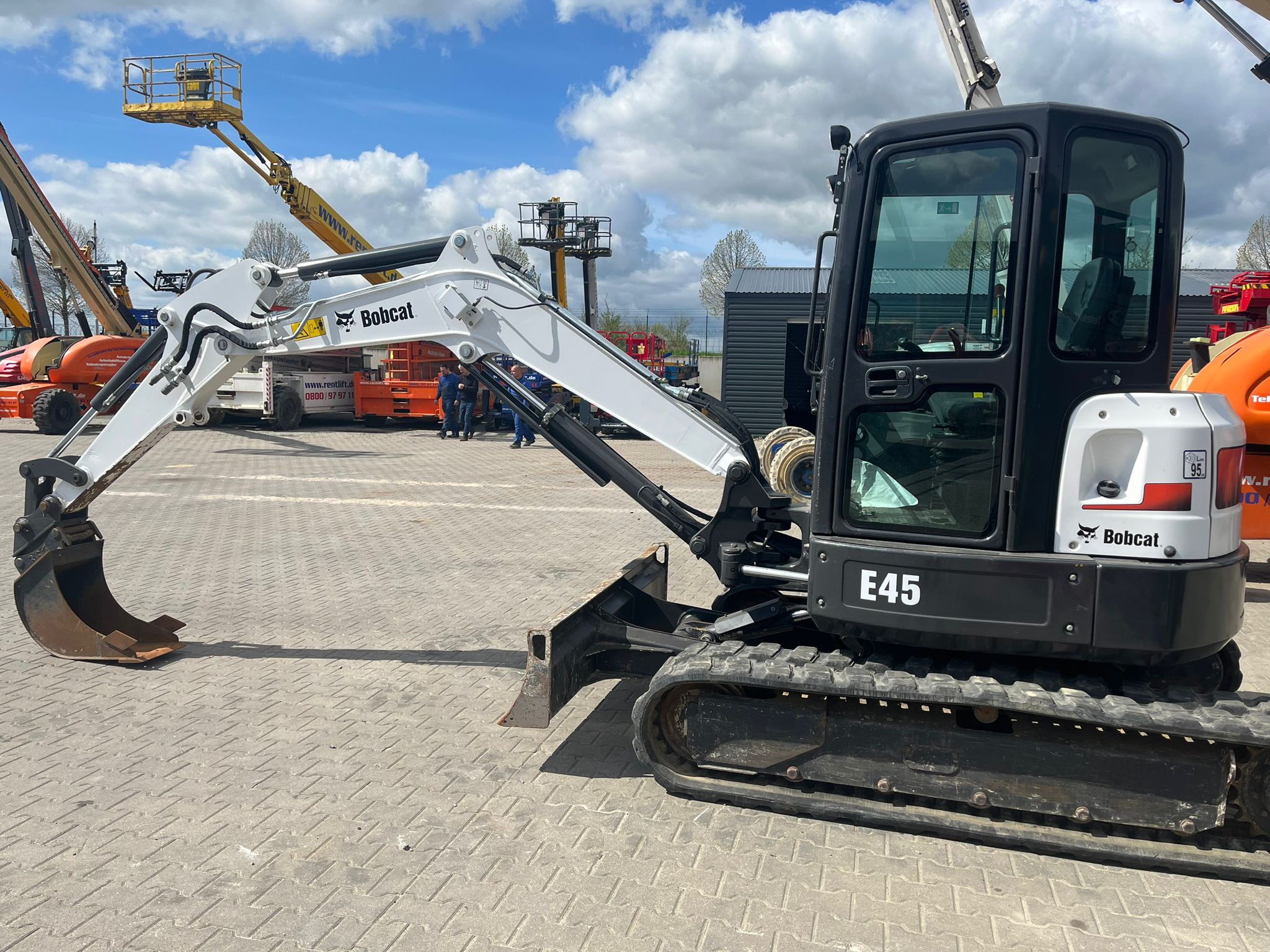 2020 Bobcat E45