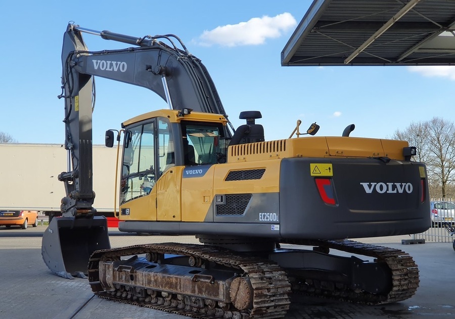 2017 Volvo EC250 D L