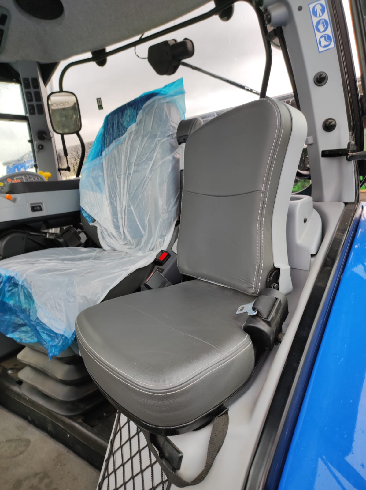 2023 New Holland T 6.180 - Image 6
