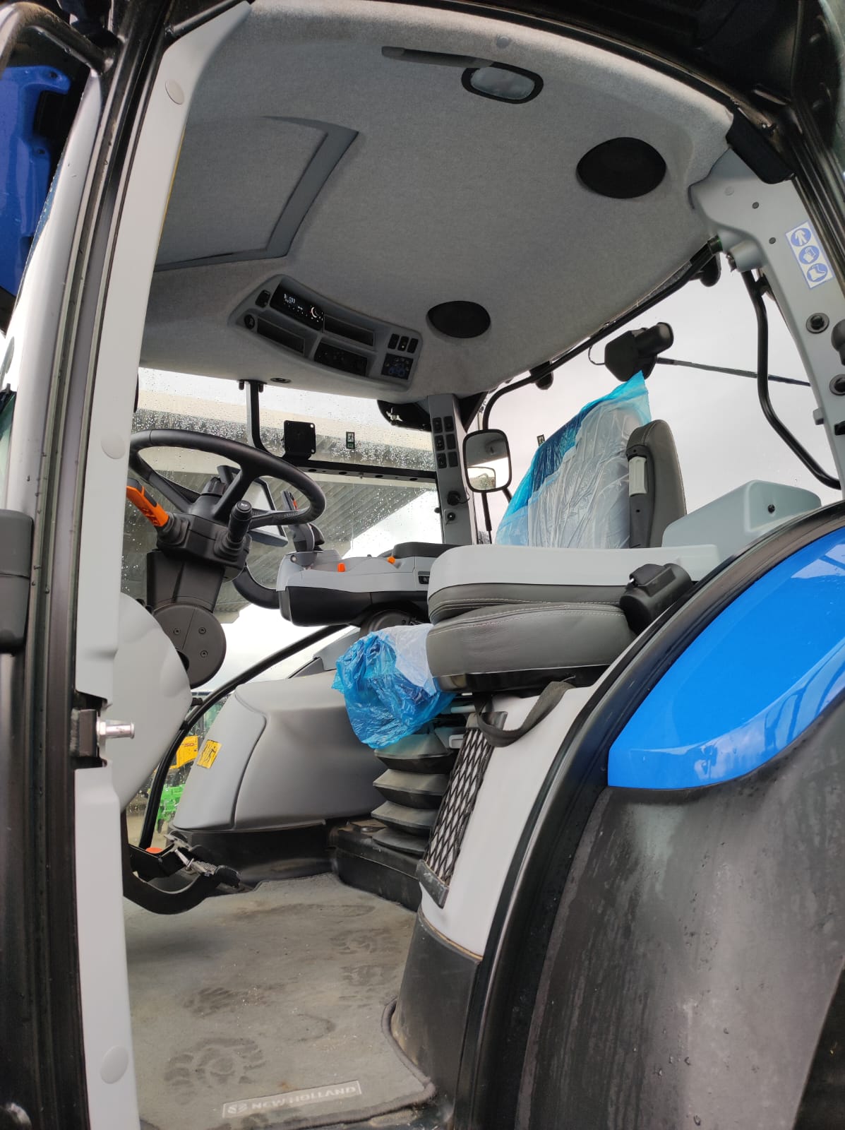 2023 New Holland T 6.180 - Image 5