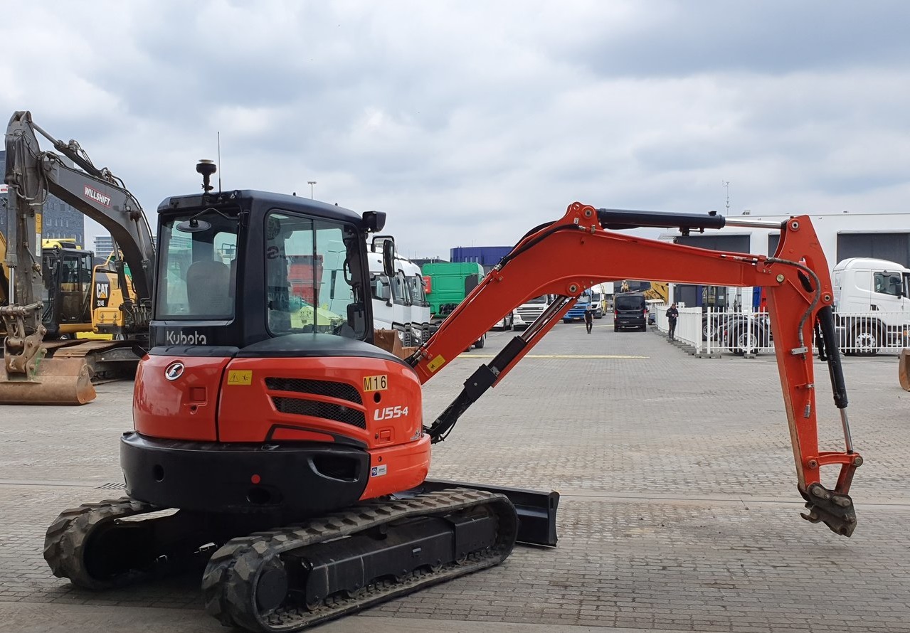 2016 Kubota U55-4
