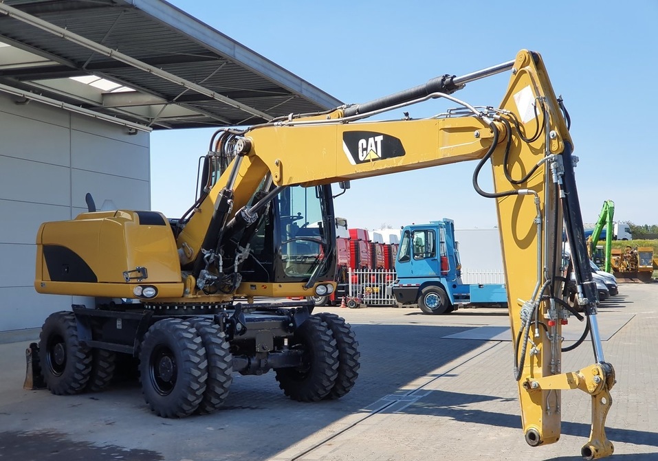 2012 Caterpillar M316 D