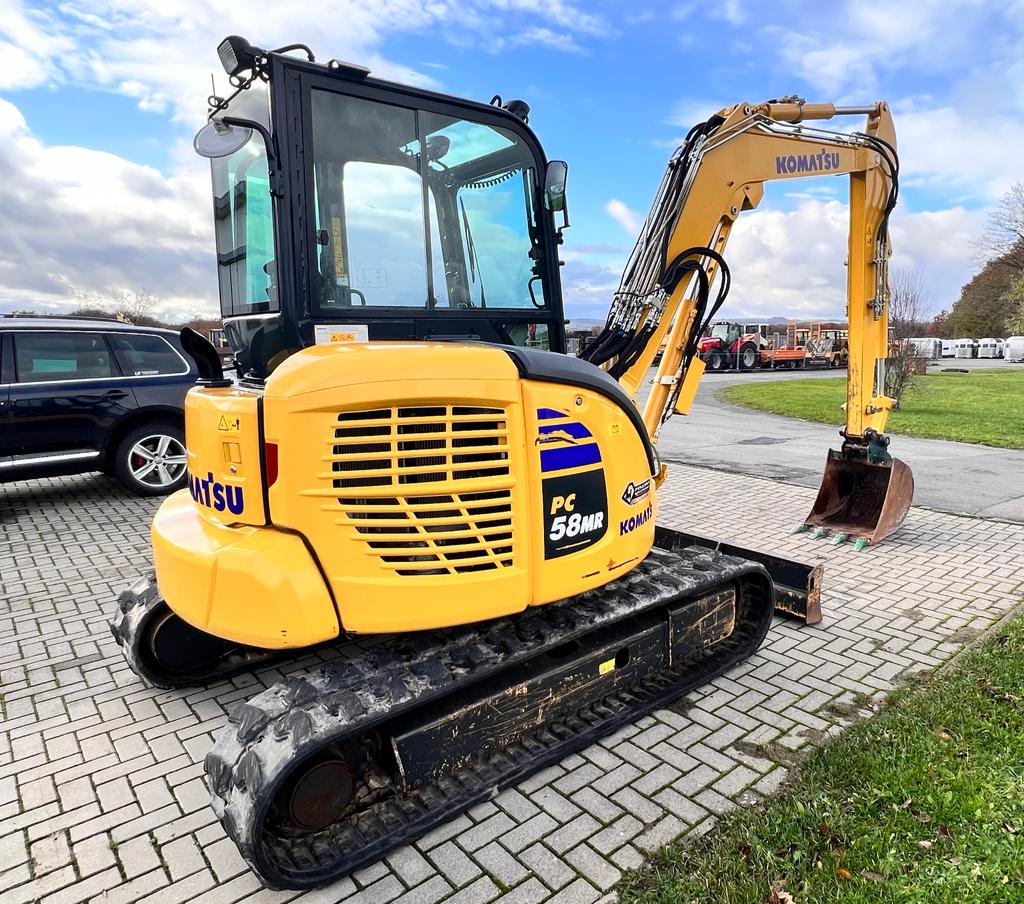 2022 Komatsu PC55MR-5EO