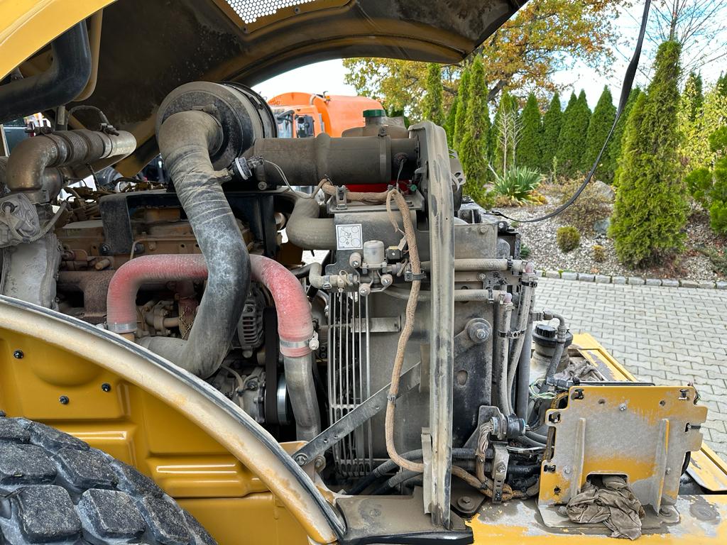 2019 Caterpillar CS65B - Image 7